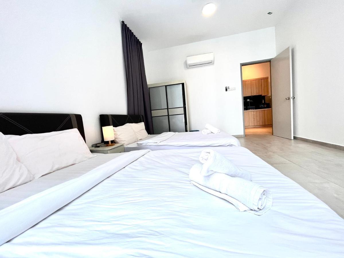 Golden House-atlantis Apartment